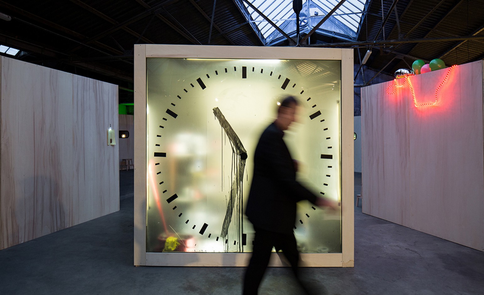 Maarten Baas Makes Time – Photo Nick Bookelaar